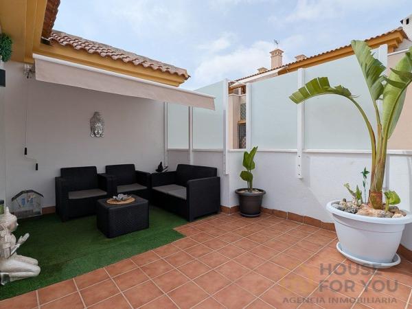 Sale of flat in Piso en Calle Liberación, Zona Pueblo, Pilar de la Horadada, Pilar de la Horadada
photo 1