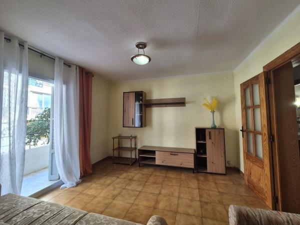 Sale of flat in Piso en Calle Pintor Melchor Aracil s/n, Virgen del Remedio - Parque lo Morant, Alicante / Alacant, Alicante
thumbnail 1