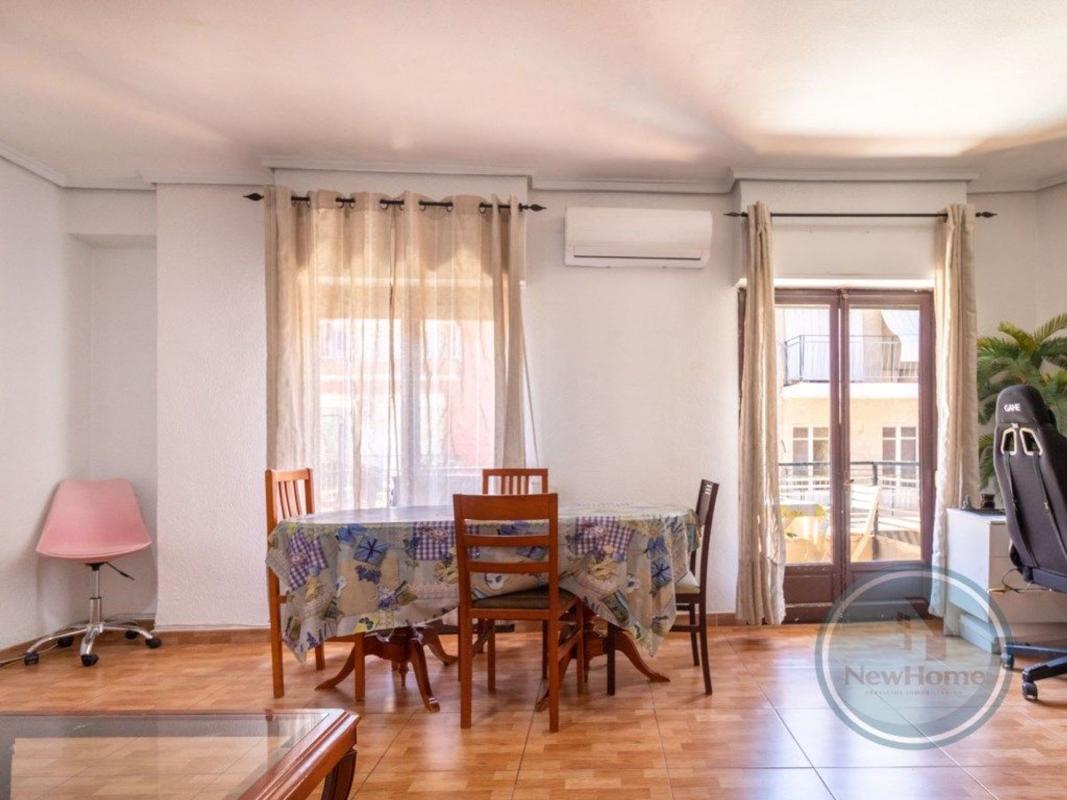 Продажа квартиры на Piso en Calle Arturo Salvetti Pardo, Carrús Este, Elche / Elx, Эльче / Эльх
photo 1