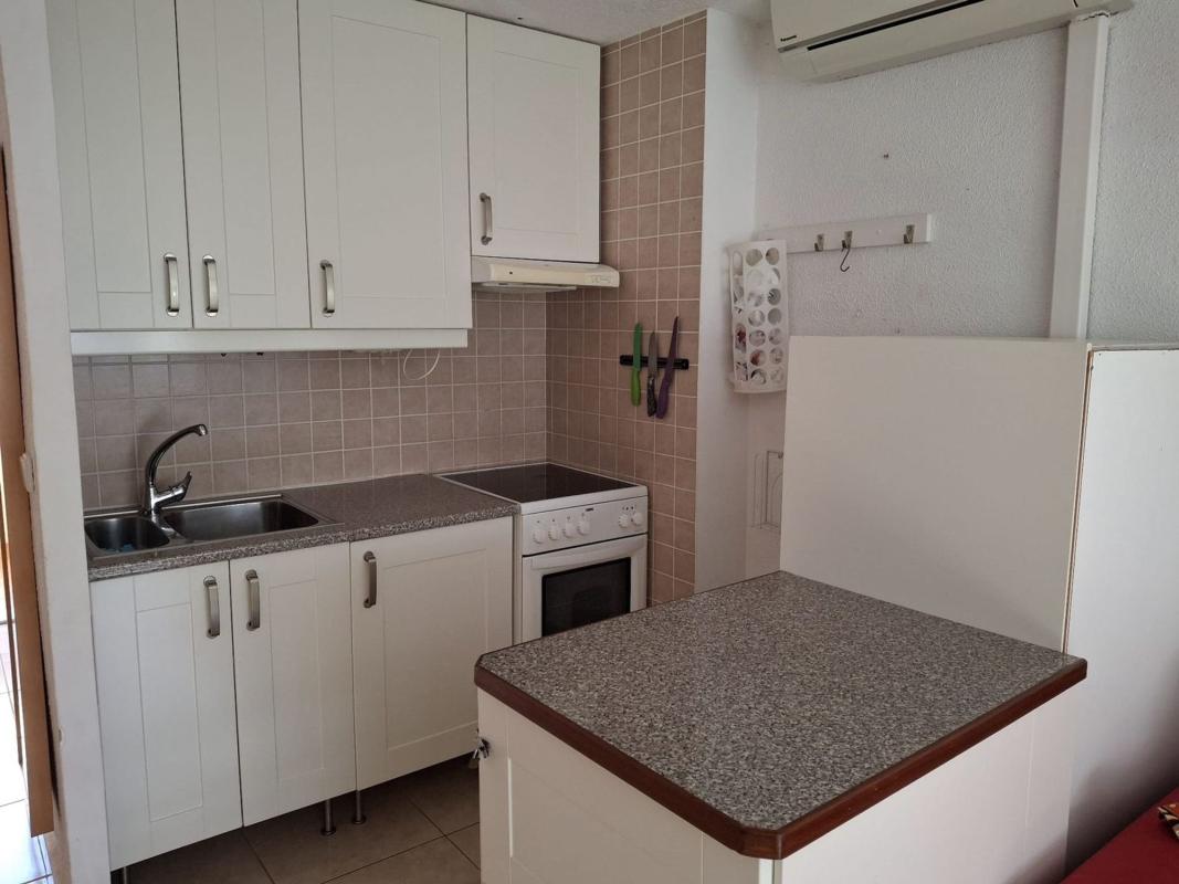 Продажа квартиры на Piso en Ur Mil p Ed Playa, 3, Mil Palmeras, Pilar de la Horadada, Пилар де ла Орадада
 photo 4