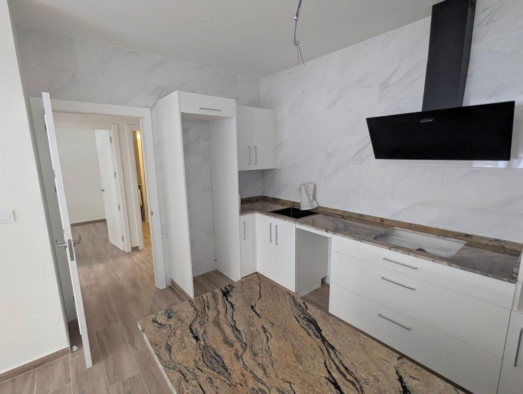 Продажа квартиры на Piso en Avenida Elda, Petrer, Петрер
photo 4