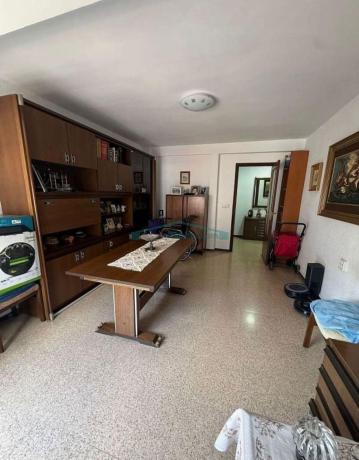 Продажа квартиры на Piso en Calle Sabadell, Barri Zona Nord, Alcoy / Alcoi, Алкой
thumbnail 2