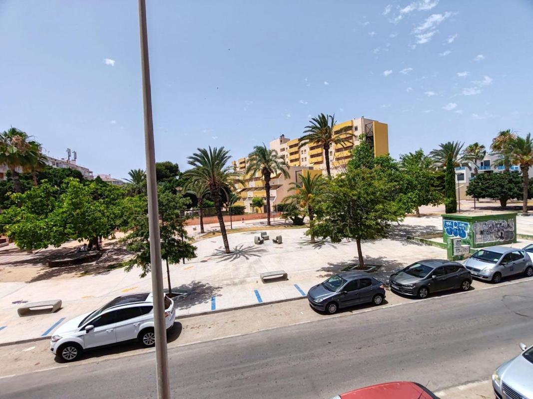 Sprzedaż mieszkania w Piso en Calle María Gil Vallejos, Avenida Habaneras - Curva de Palangre, Torrevieja, Torrevieja
 photo 5