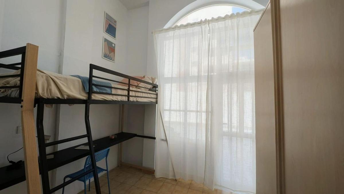 Sale of apartment in Piso en Calle Galeón, Avenida Habaneras - Curva de Palangre, Torrevieja, Torrevieja
 photo 2
