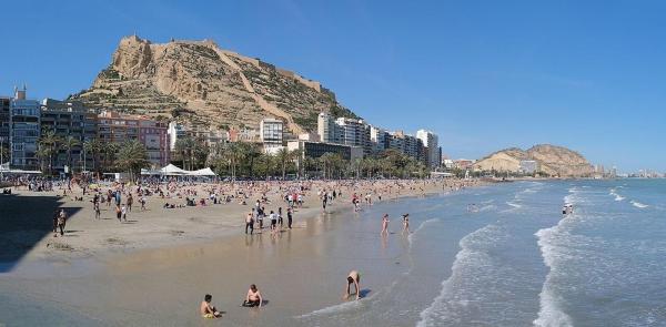 Продажа квартиры на Piso en Calle del Arquitecto Jover, Raval Roig-Virgen del Socorro, Alicante / Alacant, Аликанте / Алакант
 photo 1
