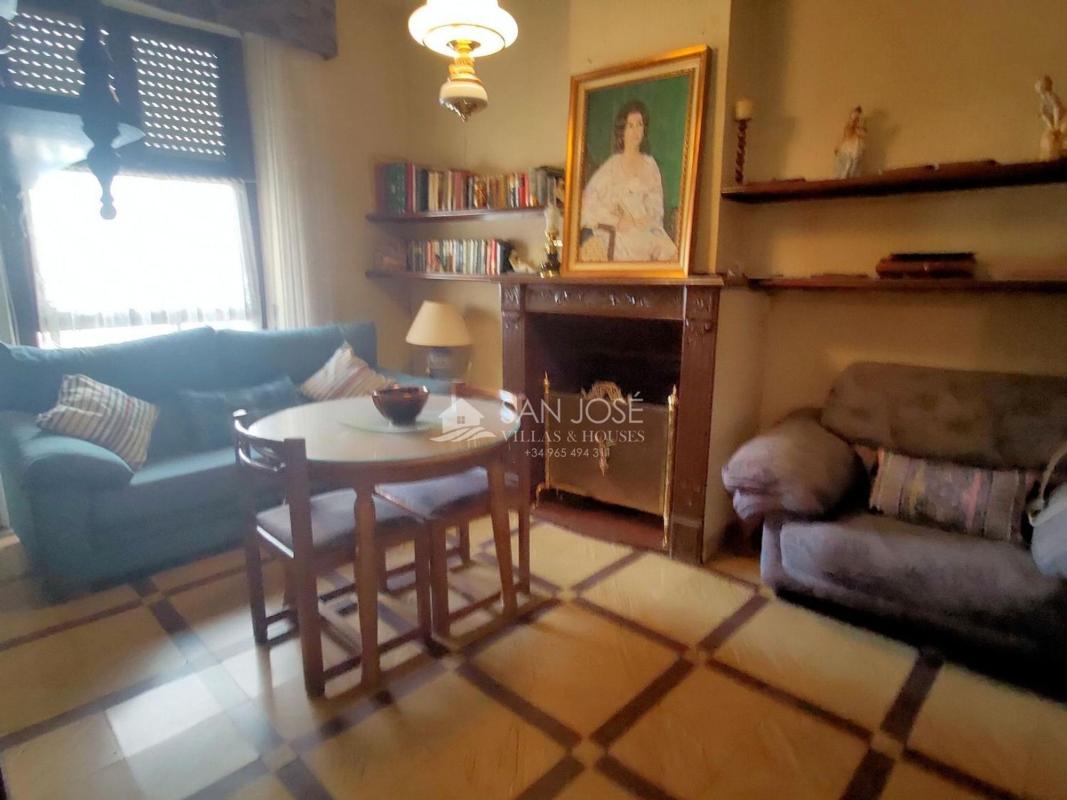 Sale of apartment in Piso en Plaza de Toros - Avenida Chapí - Trinquete, Elda, Elda
 photo 5