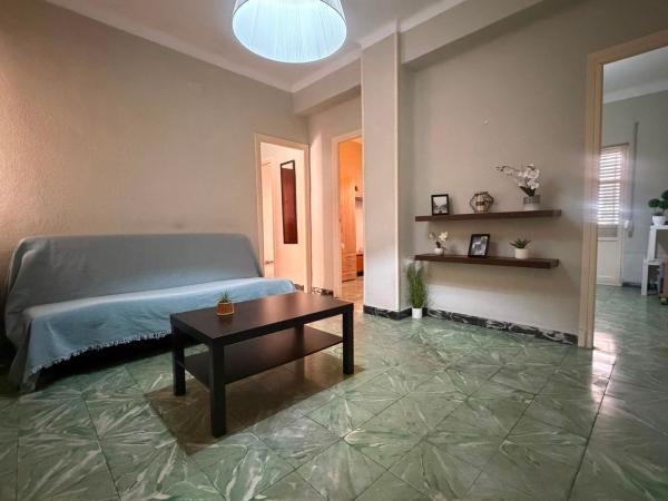 Продажа квартиры на Piso en Calle Garbinet, Carolinas Altas, Alicante / Alacant, Аликанте / Алакант
 photo 2