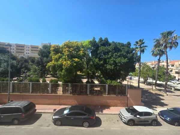 Sprzedaż mieszkania w Piso en Avenida Habaneras - Curva de Palangre, Torrevieja, Torrevieja
 photo 3