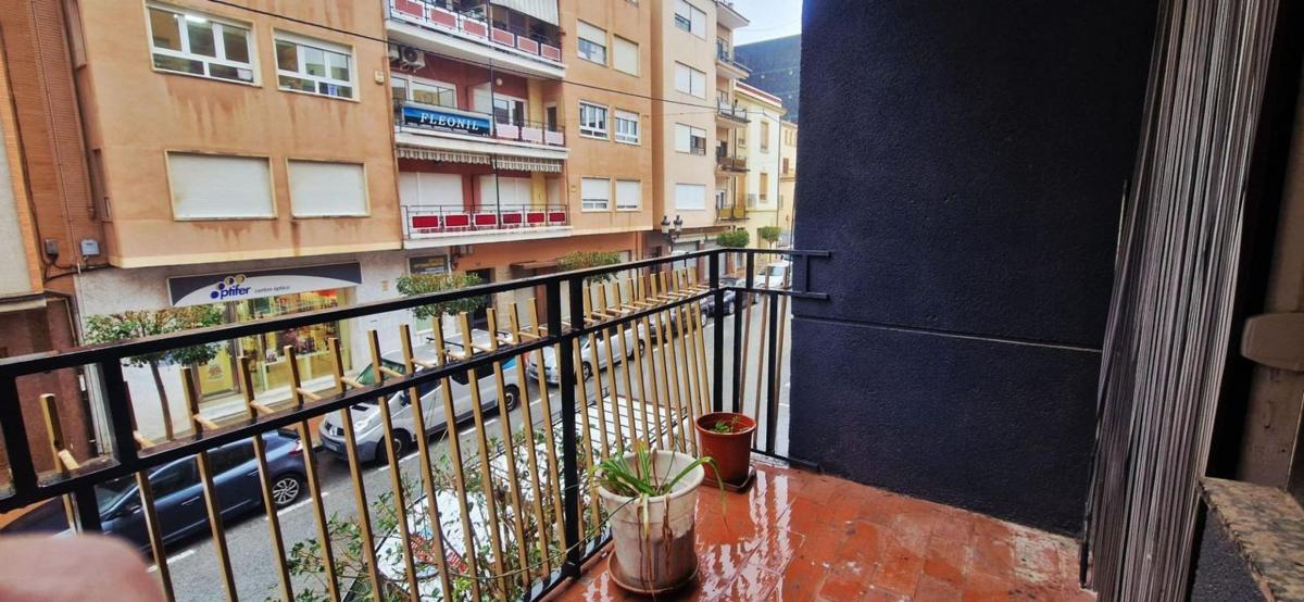 Sale of apartment in Piso en Onil, Onil
photo 1