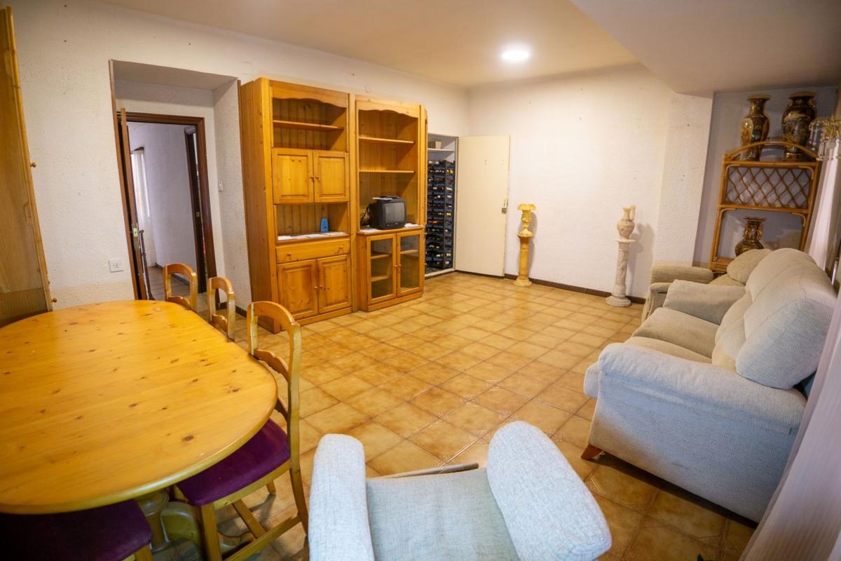 Продажа квартиры на Piso en Avenida de la Constitució, Onil, Онил
photo 4