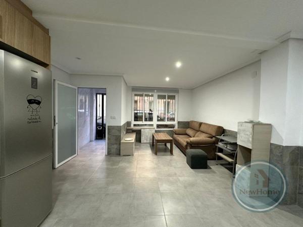 Продажа квартиры на Piso en Calle Antonio Gomis Vicente, Carrús Este, Elche / Elx, Эльче / Эльх
photo 1