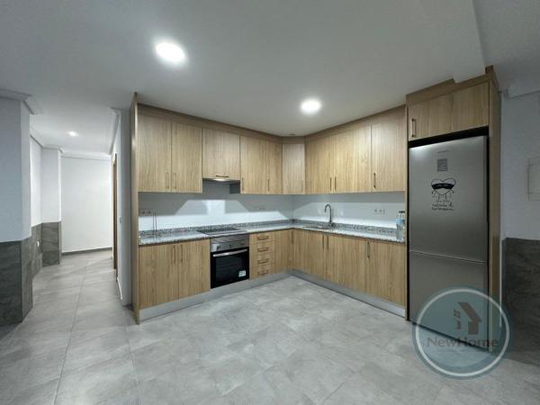 Продажа квартиры на Piso en Calle Antonio Gomis Vicente, Carrús Este, Elche / Elx, Эльче / Эльх
thumbnail 2