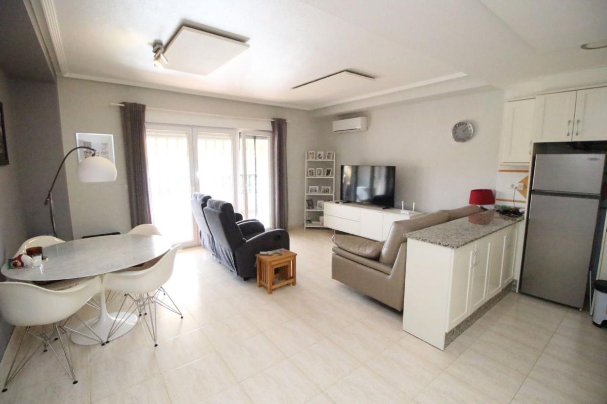 Sale of apartment in Piso en Dolores, Dolores
 photo 4