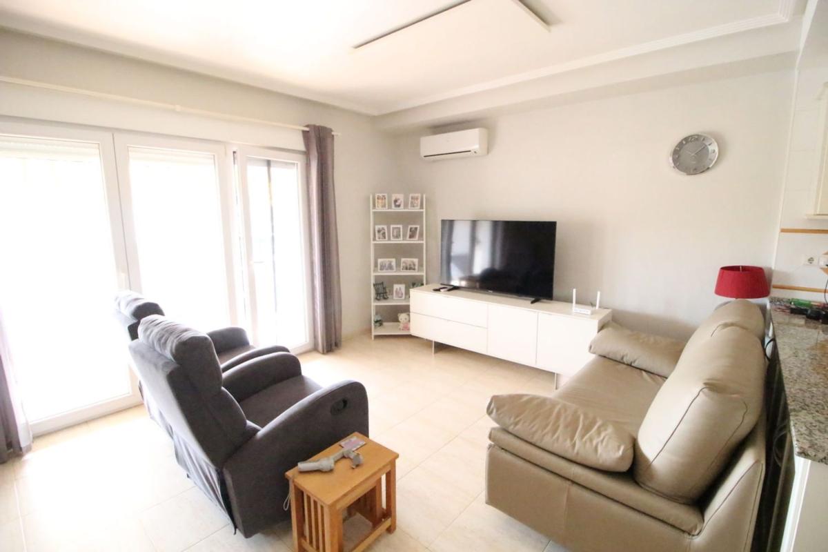 Sale of apartment in Piso en Dolores, Dolores
 photo 5