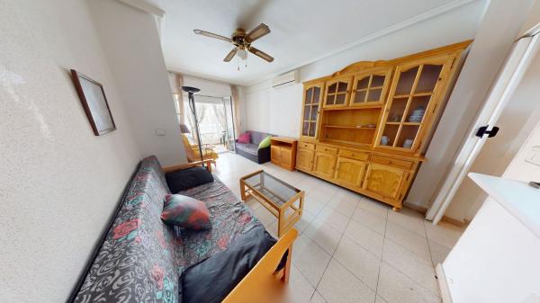 Продажа квартиры на Piso en Calle Beniajan, El Acequión, Torrevieja, Торревьеха
thumbnail 1