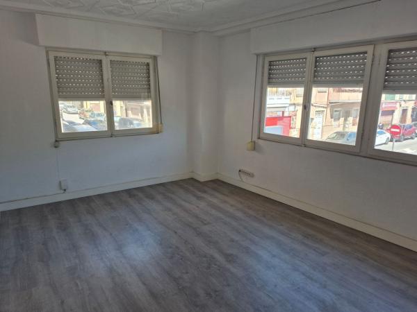 Продажа квартиры на Piso en Calle León Sánchez Sáez, Carrús Oeste, Elche / Elx, Эльче / Эльх
thumbnail 1