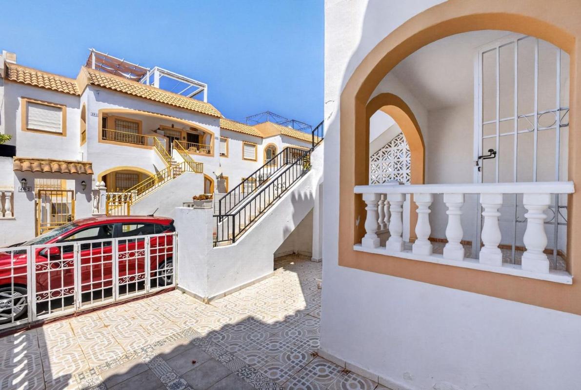 Venta de piso en Piso en La Siesta - El Salado - Torreta, Torrevieja, Torrevieja
 photo 5