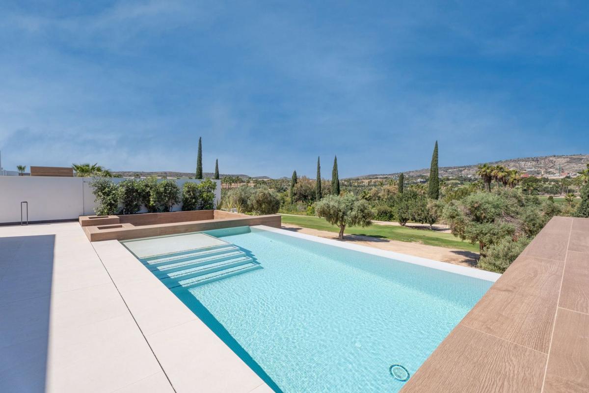 Properties for sale and rent in Spain photo 3