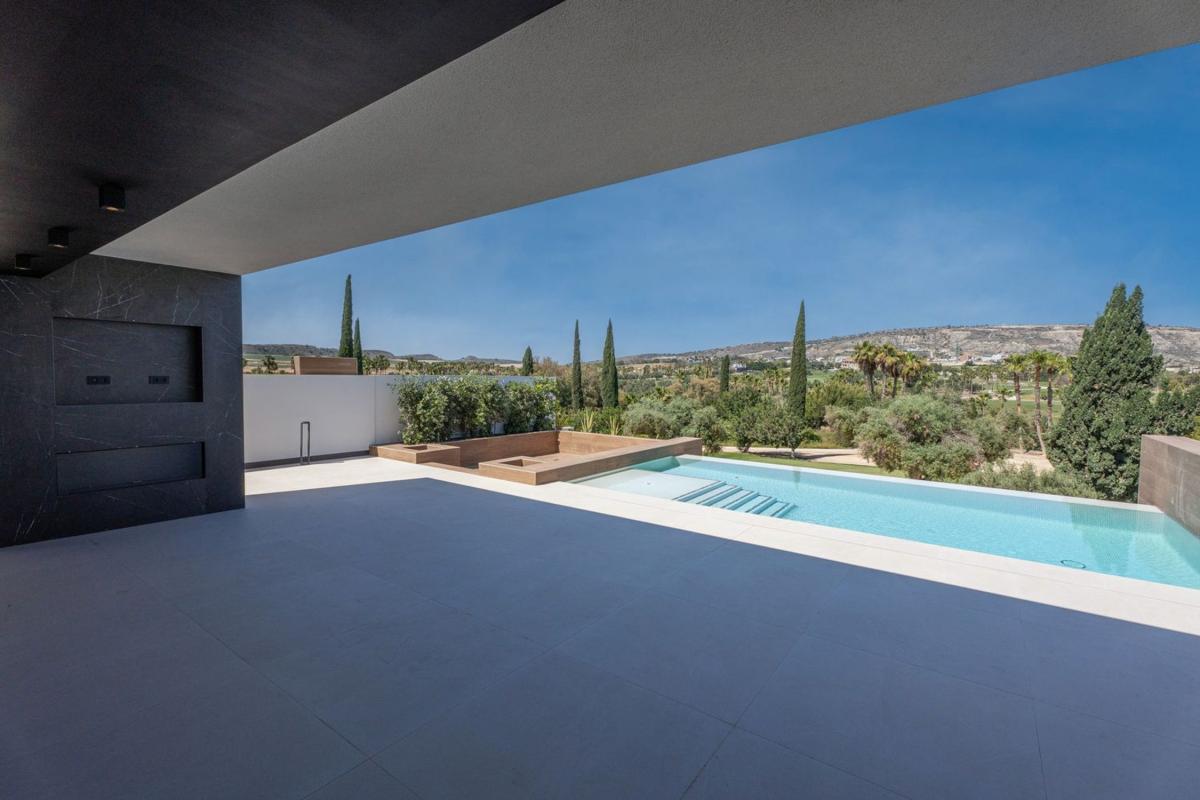 Properties for sale and rent in Spain photo 5