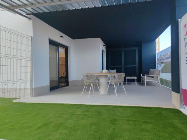Venta de piso en Piso en Calle Diana, 4, Torreblanca, Torrevieja, Torrevieja
photo 1