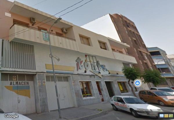 Local en Cervantes, 38, Novelda photo 4