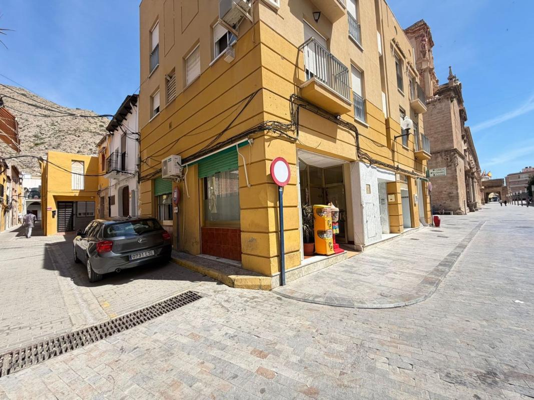 Propiedades en venta y alquiler en España photo 2