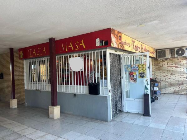 Local en Ciudad Elegida, Alicante / Alacant photo 1