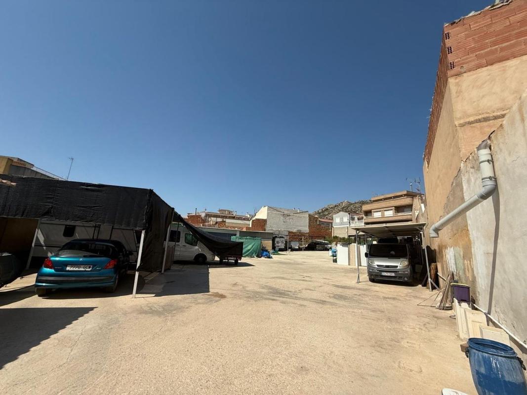 Propiedades en venta y alquiler en España photo 2