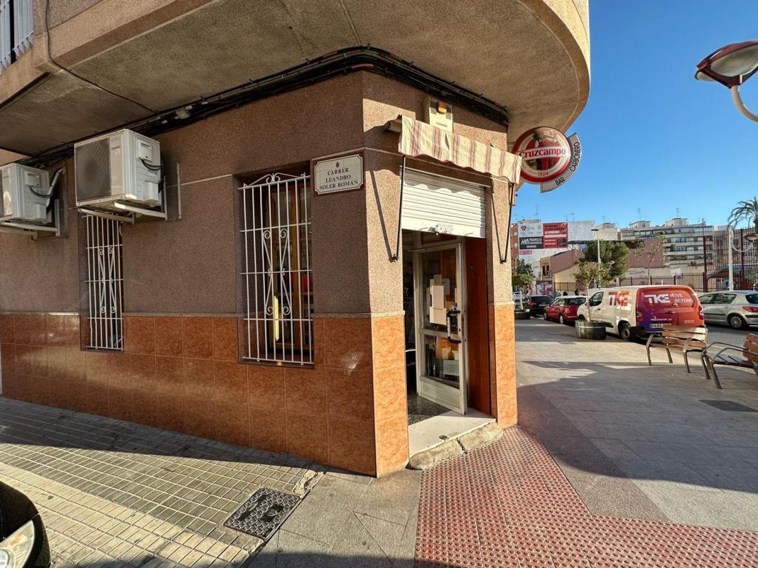 Propiedades en venta y alquiler en España photo 4