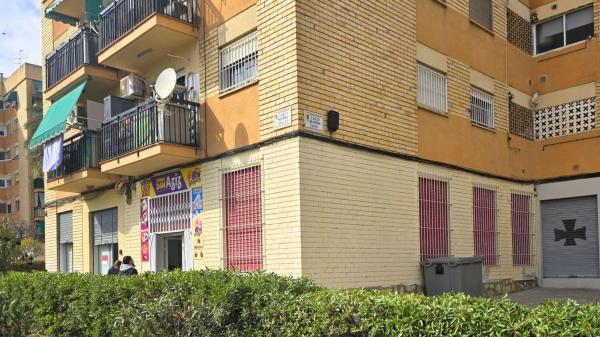Local en Calle Benisa, Colonia Requena - Virgen del Carmen, Alicante / Alacant photo 3
