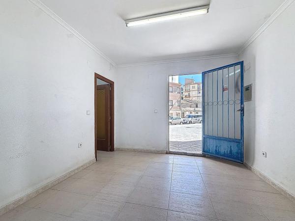 Local en Calle Arrabal, Onil thumbnail 1