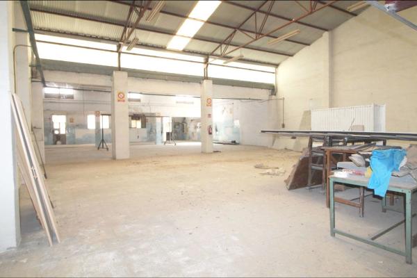 Nave en Monovar photo 1