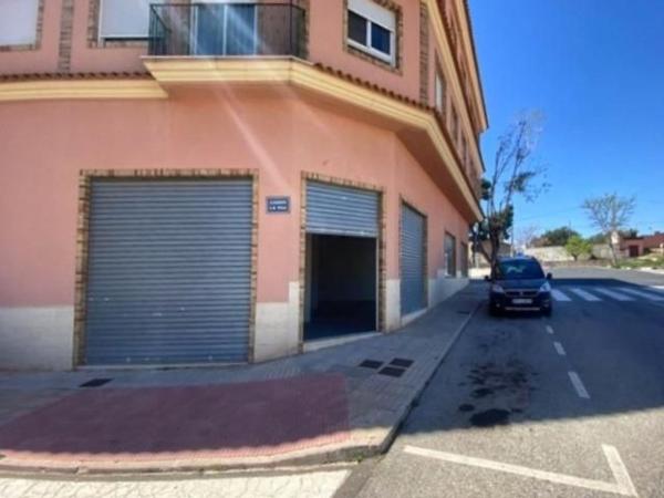 Local en Avenida de la Libertad, Novelda thumbnail 3