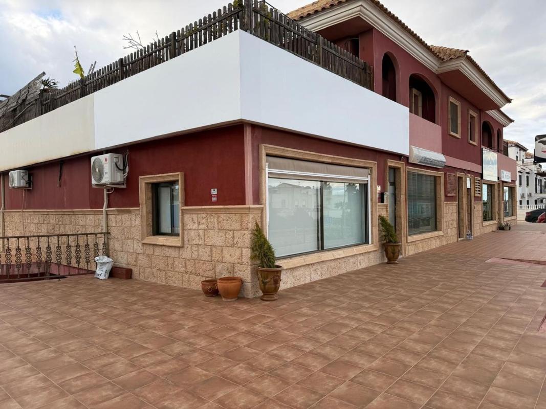 Propiedades en venta y alquiler en España photo 1