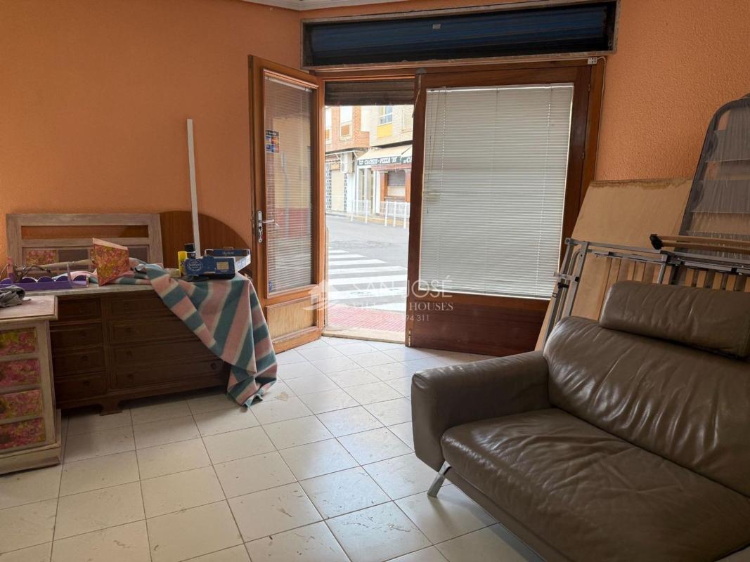 Properties for sale and rent in Spain photo 2