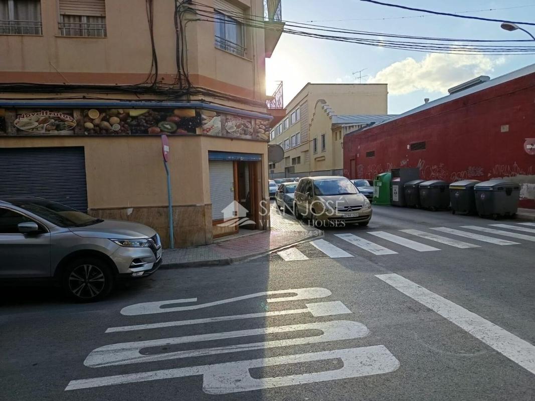 Properties for sale and rent in Spain photo 5