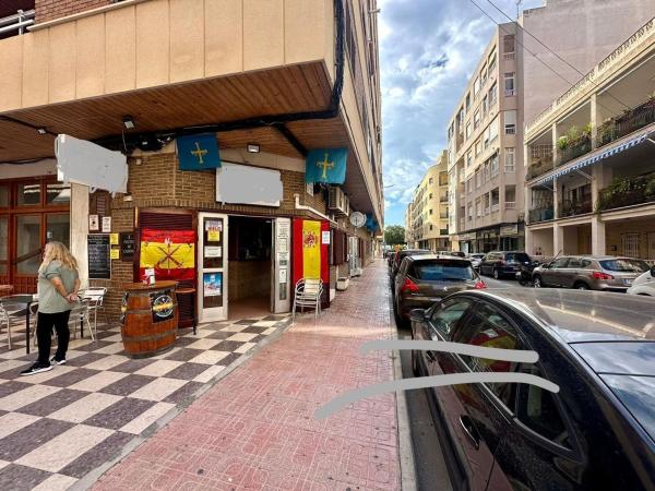 Local en Avenida Doctor Gregorio Marañón, 70, El Acequión, Torrevieja photo 1
