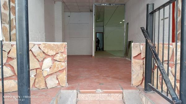 Local en Las Piscinas Naturales, Torrevieja thumbnail 3