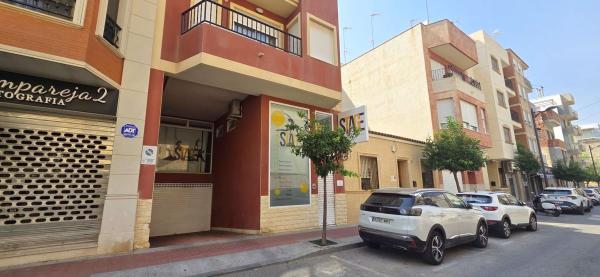 Local en rentabilidad en Calle Vicente Ramos s/n, Zona Pueblo, Guardamar del Segura thumbnail 2