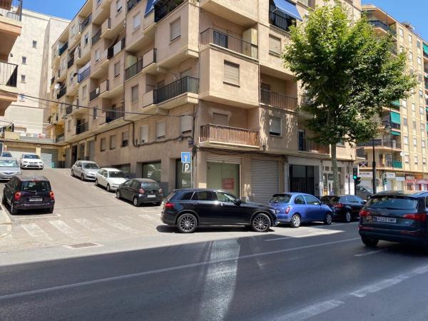 Local o nave en Calle Juan Gil Albert, Barri Zona Nord, Alcoy / Alcoi thumbnail 2