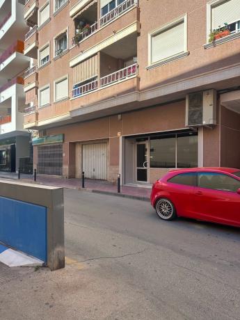Local en Las Piscinas Naturales, Torrevieja thumbnail 3