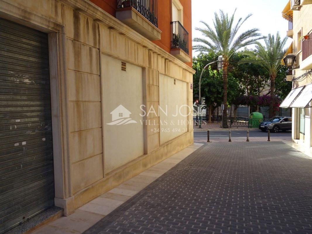 Propiedades en venta y alquiler en España photo 5