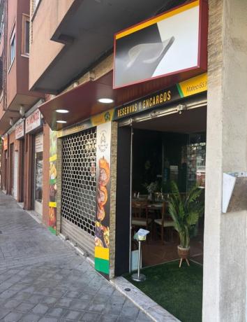 Local en Calle Teulada, Altozano, Alicante / Alacant thumbnail 2