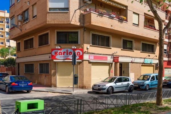Local en Avenida Felip V, 21, Petrer photo 1