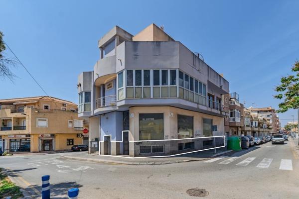 Local en Calle Patricio Zammit, Antonio Machado, Torrevieja photo 1