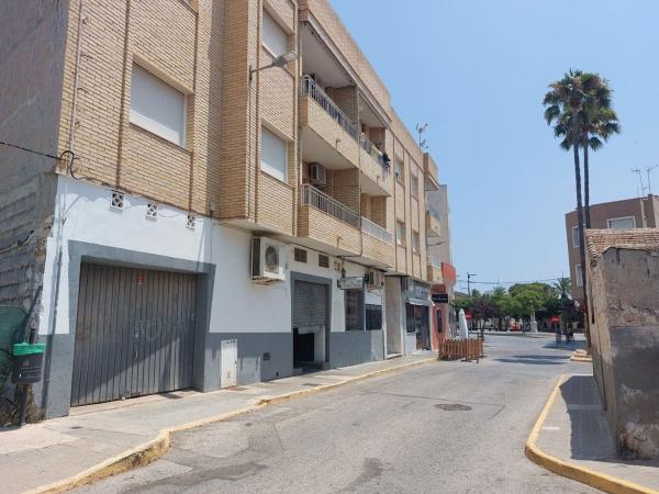Local en rentabilidad en Calle San Lucas, 6, Los Montesinos photo 1