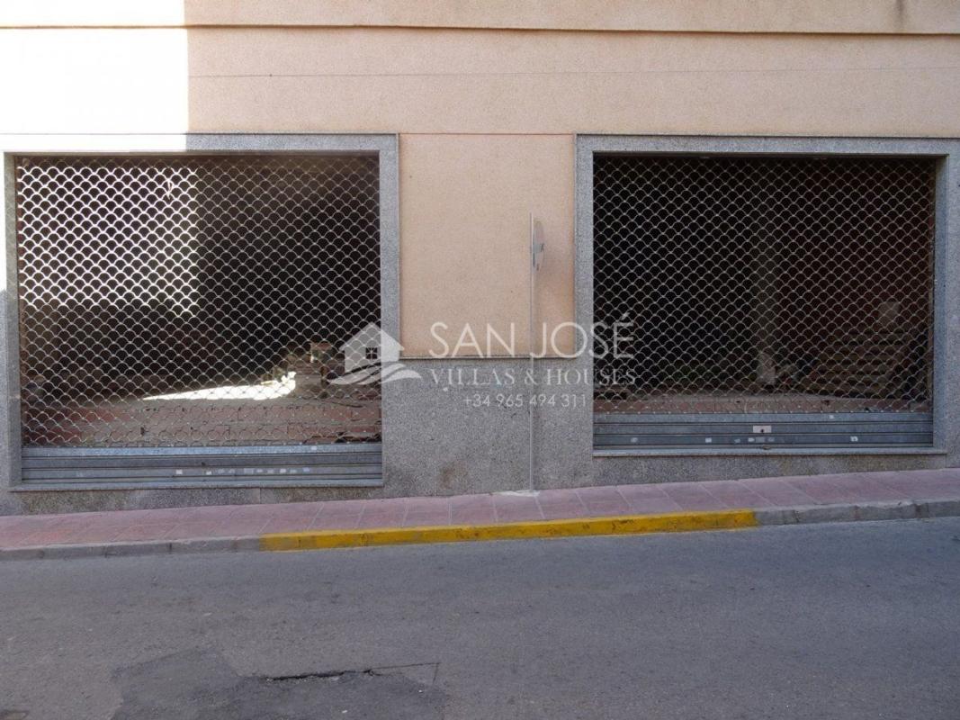 Propiedades en venta y alquiler en España photo 3