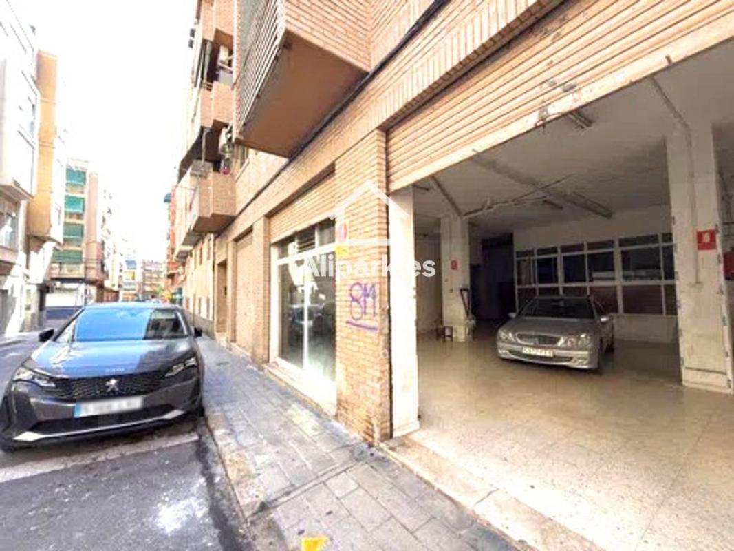 Недвижимость на продажу и в аренду в Испании photo 5