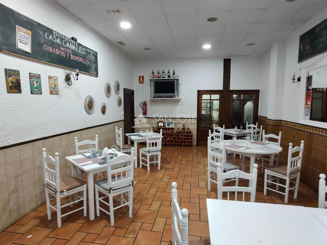 Недвижимость на продажу и в аренду в Испании photo 3
