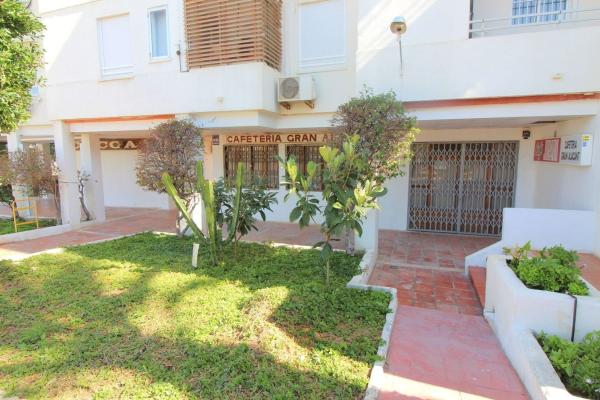 Local en Avenida D'Escandinàvia, 21, Monte y Mar, Gran Alacant photo 1
